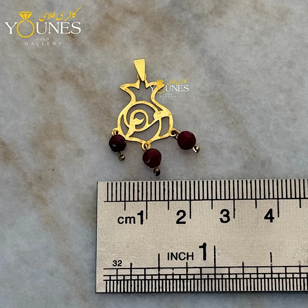 آویز طلا انار سه سنگ قرمز